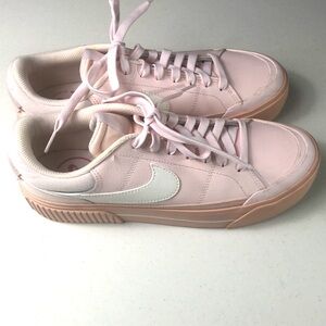 Nike Women's Sneakers in Light Pink and White